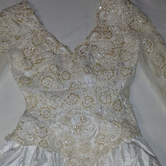 Mon Cheri White Laced Wedding Dress - Picture 8 of 11